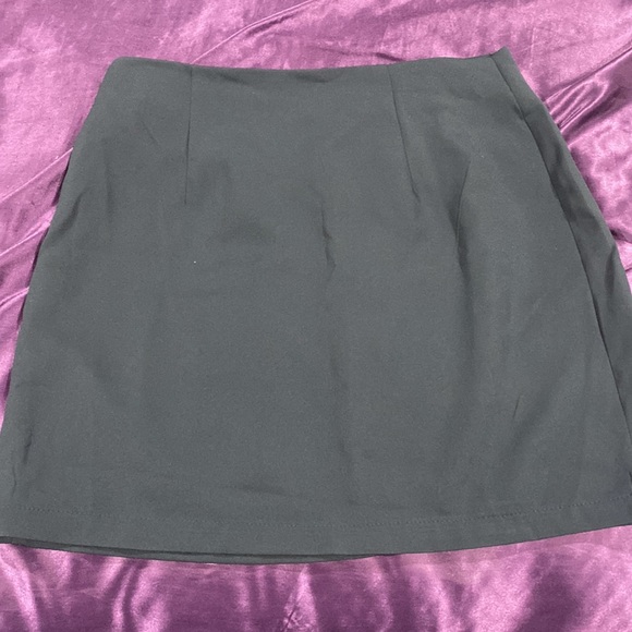 Oversized blazer mini skirt set. Medium. Teal color. Gold buttons. Never worn - Picture 7 of 8